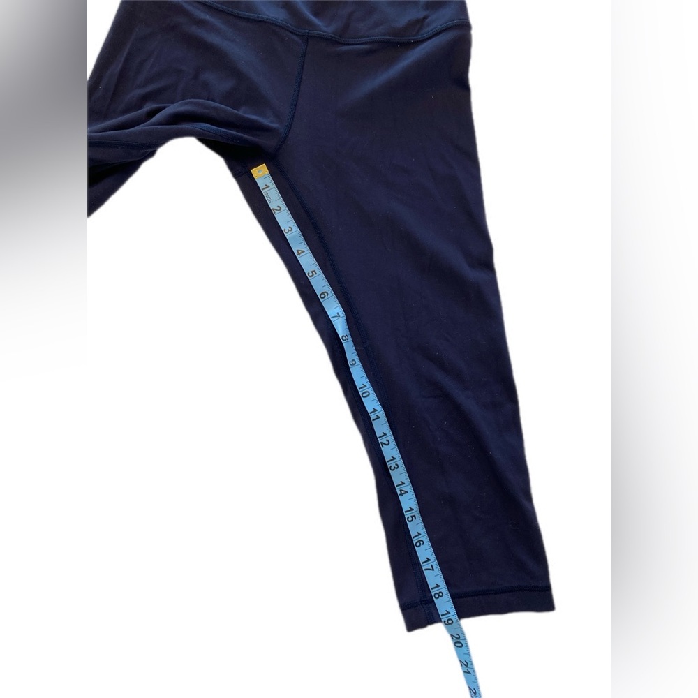 Lululemon Align Crop 19” Deep Indigo size 8 - Picture 4 of 7
